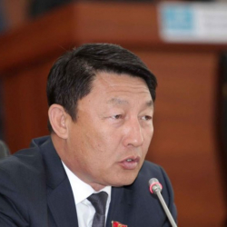 Кенжебек Бокоев: Аспеков УКМКнын Тергөө абагынын ичинде коркутууга кабылганын ырастап берди