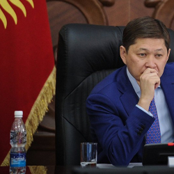 “Инсайдер” атыккан Сапар Исаков АКШга жашыруун маалыматтарды сатып турган 