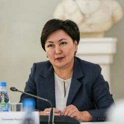 Гүлмира Кудайбердиевага оңтойсуз суроолор: Сизди Икрам Илмиянов кызматка коюп калкалап келет деген сөздөргө ишенсе болобу?