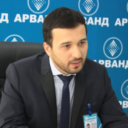 Тажикстан банктары кардарларды эстрада жылдыздары аркылуу тартышууда