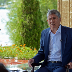 Сенсация: Иттей кирешелүү ителги бизнеси же Ысык-Көл боюнан 860 га жер тилкесин ээлеп алган А. Атамбаевдин аппетити