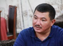 Бек Борбиев кысып эле олтурса...