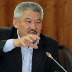 Азике, Ак үйдөн кармаган снайперлер кайда?