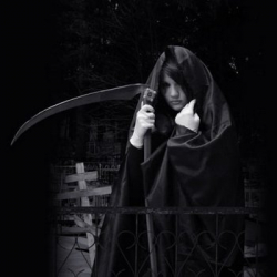 Өзүнүн өлүмүн айтып берген кыз