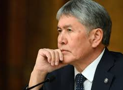 Парламент эс алуудан чыкканда Атамбаевдин “кол тийбестиги” алынып, кеч күздө камалышы мүмкүн