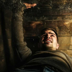 Тирүүлөй көмүлүп мүрзөдөн чыгып кеткен жигит...