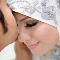 Нике түн жана кыздык белги