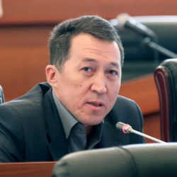 Мурадыл Ганиевич, соттук ишке саясий түс берүүдөн алыс болсоңуз кантет?