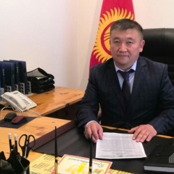 Каракол шаардык кеңешинин депутаттарынын аргасы кетүүдө