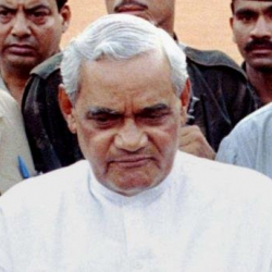 Индиянын мурунку премьер - министри Атал Бихари каза болду