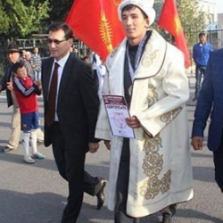 Биринчи алтын! Кыргызстандык Төрөкан Багынбай уулу жиу-житсу боюнча алтын медаль утту