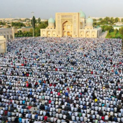 Узбекские власти снова установили контроль над проповедями в мечетях