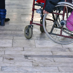 Кыргызстанда 180 миң майып бар