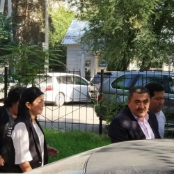 Ашказанын аябастан “ап” этип, натыйжада 7 жылдын ичинде 200дөн ашык ири мүлккө ээ болгон Албек Ибраимов кеч күзгө чейин “капаста” калтырылды