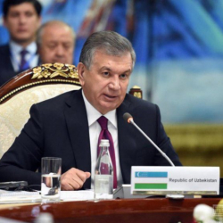 Мирзиёев терроризмге каршы күрөштү күчөтүүгө чакырды