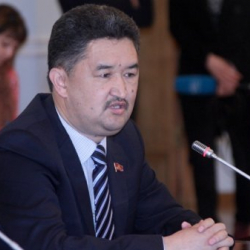 Баатырбеков "Кыргызстан" партиясынын түбүнө жетеби?