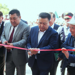 Нарын аймагында жаңы окуу жылына карата жаңы мектептин ачылуу аземи болду