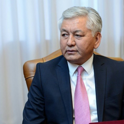 Иса Өмүркулов «мүйүздүү болом деп кулагынан ажыраганы» калды...