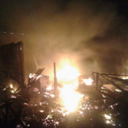 Караколдогу “Ак-Тилек” базары күйүп кетти