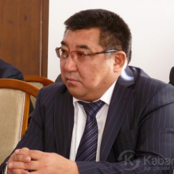 Аманбай Кайыпов илең-салаң иштегенде