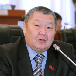 Токон Мамытовду чын жүрөктөн куттуктайм!