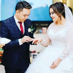 СҮРӨТ- Ырчы Сайкал Садыбакасова жолдошу Максат менен мыйзамдуу түрдө ажырашты