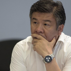 Шыкмаматов кандай «жылаандын» башын чыгарды, же?