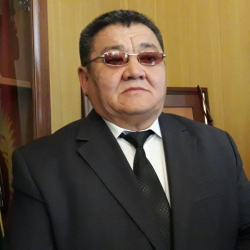 Депутаттар дагы бир мэрге ишенбөөчүлүк көрсөтүштү 