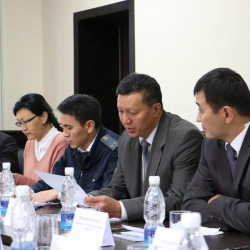 В Кыргызстане повышают качество работы судебных исполнителей