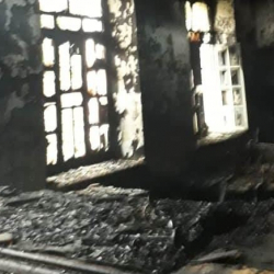 Музыкалык окуу жай өрттөнүп, кымбат аспаптар күйүп кетти