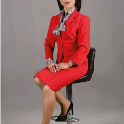 Чынар Капарова: "Үч окуу жайда сабак берем"