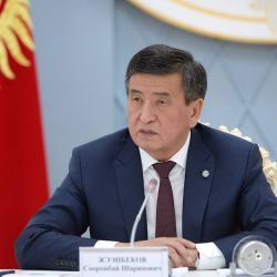 Президент Сооронбай Жээнбеков эми сотторго каттуу чара колдонот