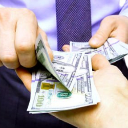 ВИДЕО: “Саякаттан” саясатка секирген “лохторго” пародия чыкты