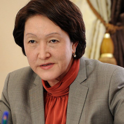 Такшалып калган төрайымды козгобогула?