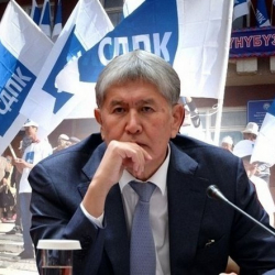 Шайлообек Атазов: “КСДП деген партия мамлекетти 6 жыл талкалап, карызга батырды! Эми тарых алдында, эл алдында жооп берүүсү керек!”