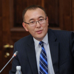 Толкунбек Абдыгуловдун да былыктары чыга баштады