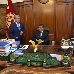 Салмагың, кандай, саясатчы?