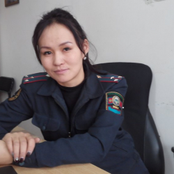 Апасы ичип, 3 күн кароосуз калган бөбөктөр... Погончон айым — жалгыз бой эне  