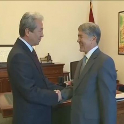 “Конченный” “статусун” алган экс-президент Мадумаровго кандай жооп берет..