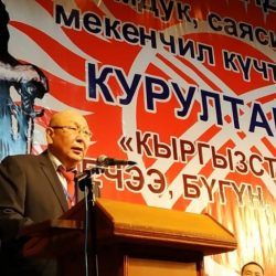 Эмилбек Каптагаев: Атамбаевдин ишин баалоо үчүн парламентте комиссия түзүү зарыл