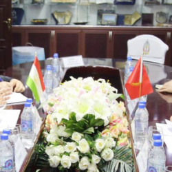 СҮРӨТ - Душанбе шаарында Кыргыз Республикасынын жана Тажикстан  Республикасынын ички иштер министрлеринин жолугушуусу өттү