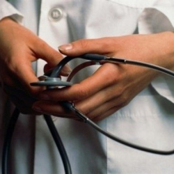 Кыргыз улутунан чыккан алгачкы фельдшер!