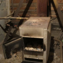 Орусияда өзбек жараны тажикстандык кесиптешин мууздап, башын мешке жагып жиберген