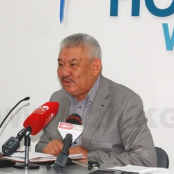 ВИДЕО: Азимбек Бекназаров Терек-Сай боюнча бийликке Кайрылуу жасады