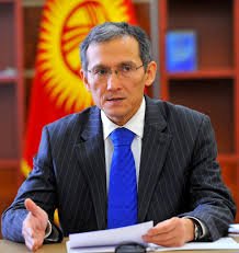 Жоомарт Оторбаев: “Инвестиция келмейин – экономика өнүкпөйт”