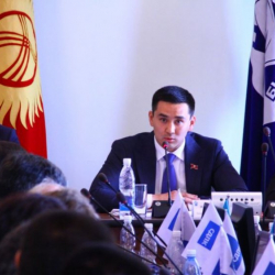 Бүгүн Жаныбек Абиров менен Жапарбек Ормонов алгачкы беттешин өткөрөт