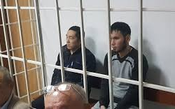 Сот Марс Бөдөшев менен анын досу Акмат Сейитовду күнөөлүү деп тапты