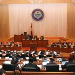 Жогорку Кеңеште 8 маселе каралат