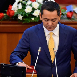 Бетке муздак суу чачкандай абал жаралдыбы?