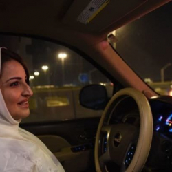 Биринчи жолу аял айдоочулардан турган такси кызматы ачылды